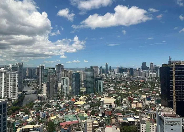 Century Spire Residences By Season Staycation 4* 马尼拉