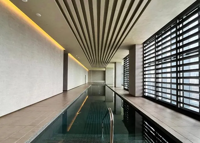 Century Spire Residences By Season Staycation 酒店 4*