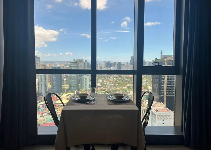 酒店 Century Spire Residences By Season Staycation 4*